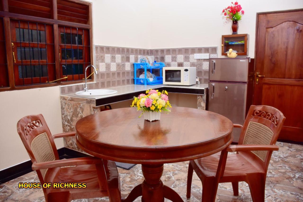 House Of Richness Hotel Negombo Exterior photo