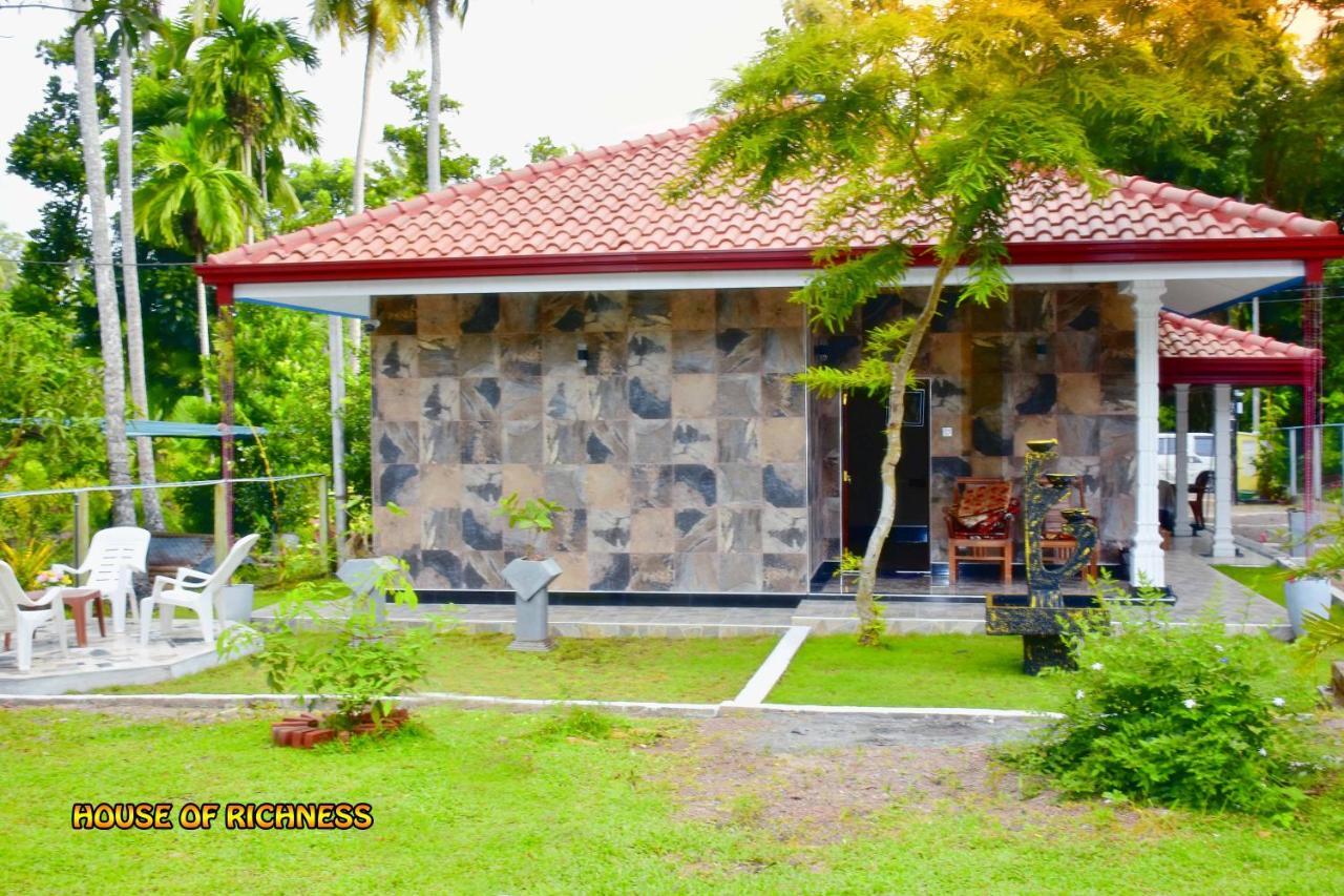 House Of Richness Hotel Negombo Exterior photo